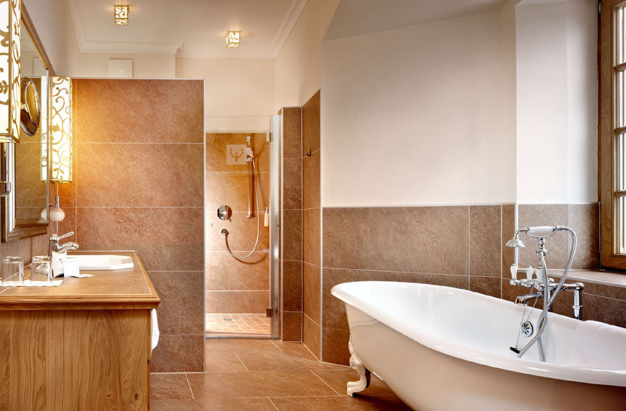 Das Badezimmer von der Koenigin Juliana Hochzeits Suite